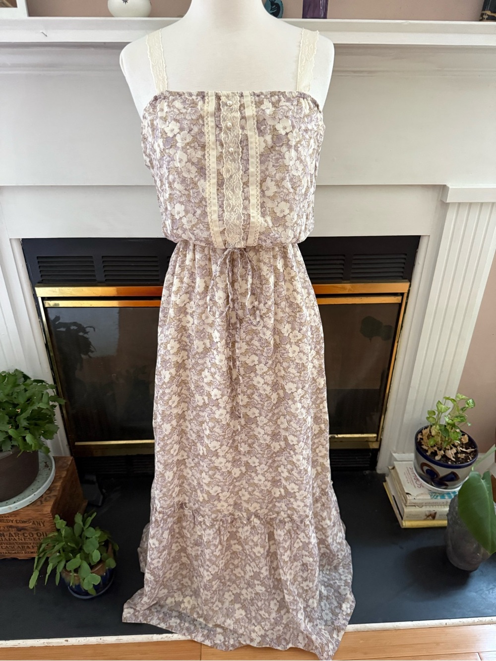 Handmade Vintage Floral Lace-Trim Maxi Dress in Soft Lavender prairie dress